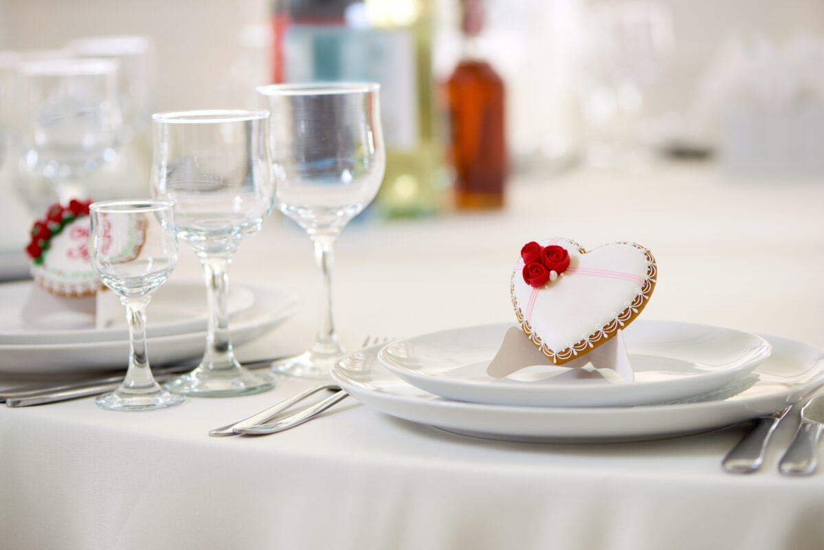 ไอเดียจัด งานแต่งงาน แบบเรียบง่ายแต่ประทับใจ: จาก “งานแต่งบ้านๆ” สู่ความทรงจำสุดพิเศษ