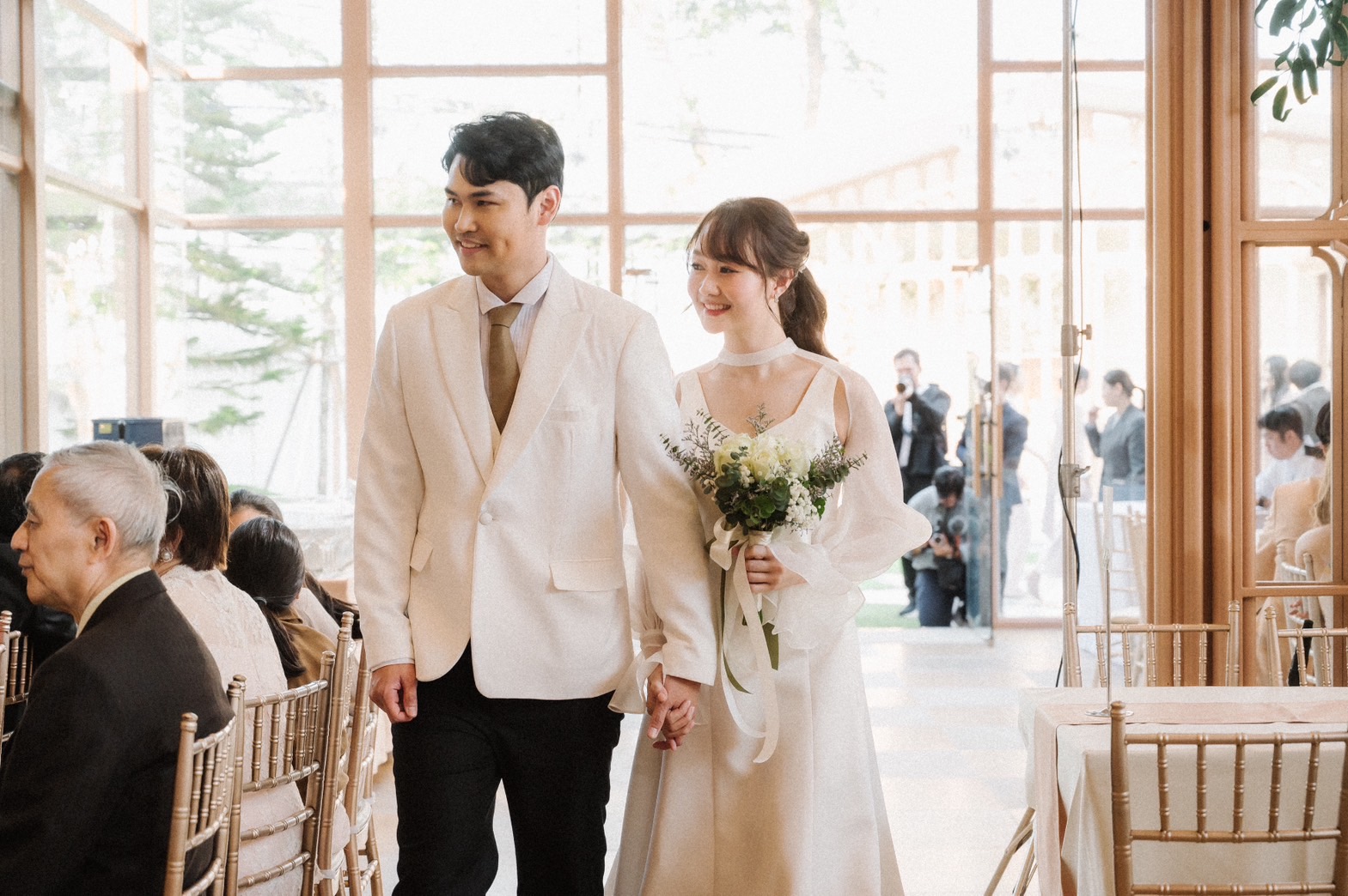 การเลือก ชุดแต่งงาน ให้เหมาะกับสไตล์เจ้าสาว พร้อมไอเดียชุดเจ้าสาวมินิมอลสำหรับวันสำคัญ